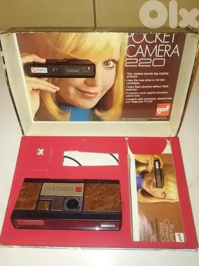Vintage GAF 220 film pocket camera in box made in Japan still in mint