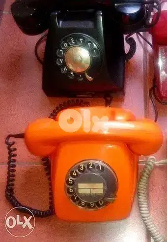 vintage rotary phones starting 25$ ask for model price