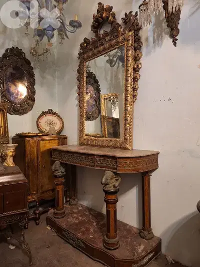 كونسول فرنسي من الروائع انتيك شغل فني مميز رائع جدا قديم