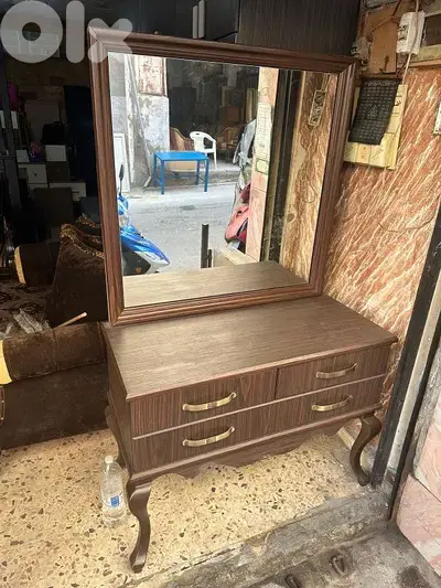 شفنيرة مع مرايا شغل مبلي توب