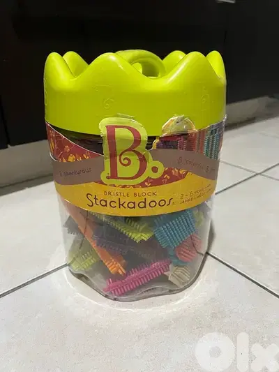 Lego bristle Block brand B