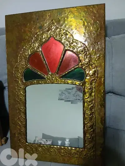 مراية نحاس قديمة