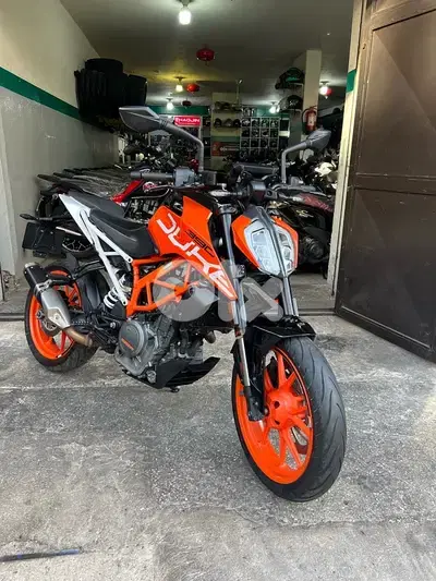 KTM DUKE 390