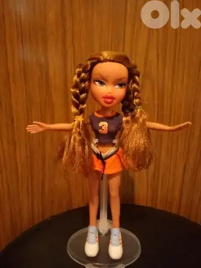 BRATZ PLAY SPORTZ SLAMMIN SOCCER YASMIN Great MGA 1st edition doll=38