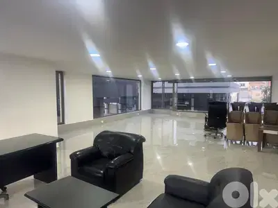 Show Room for rent in Sen El Fil - معرض للإيجار في سن الفيل