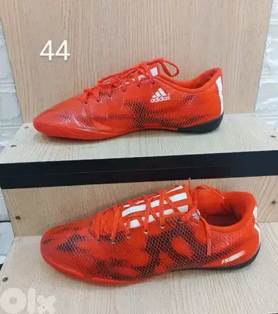 Adidas shoes size 44
