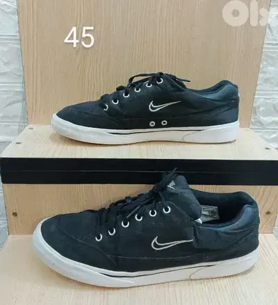 Nike shoes size 45