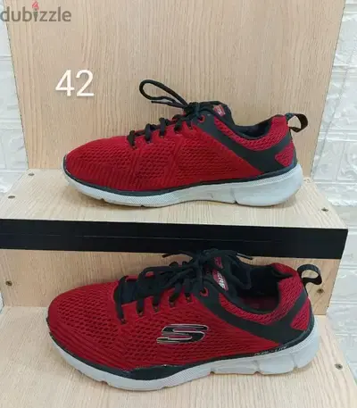 Skechers shoes size 42