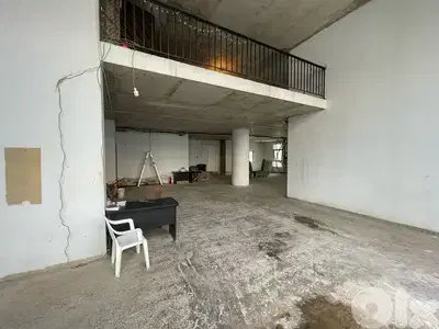 JH25-4042 Car Showroom 900m2 for rent in Ras Beirut, $ 20,000 cash