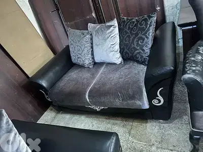 طقم كنبايات شغل istikbal تركي بفتح صندوق اربع قطع وطاولة