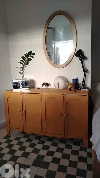 sideboard