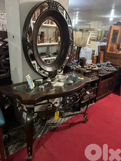 solid wood console with ferfoje and solid wood mirror