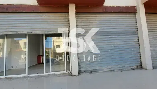 L17553-100 SQM Shop For Sale in Mastita, Jbeil