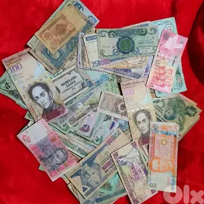 عملات ورقية مشكلة