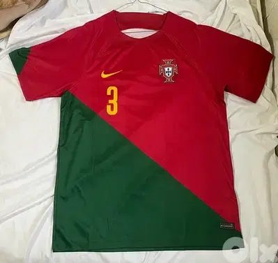 Portugal 22 pepe xxl fits large jersey Portugal 22 pepe xxl fits large jersey