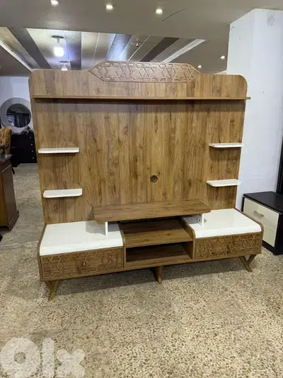 طاولة Tv تركية شبه جديدة