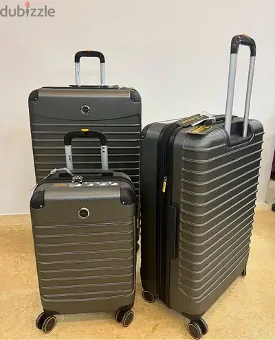 SwissTech Travel bags suitcase set unbreakable