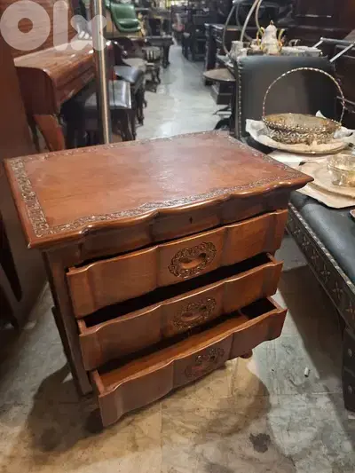 باهو صندوق انتيك خشب ورد مميز جدا