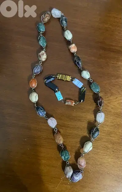 bulk lot of Fashion jewelry Bracelets ans necklaces