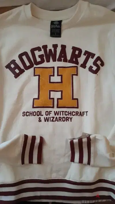 HARRY POTTER, HOGWARTS original new sweater s/m size unisex