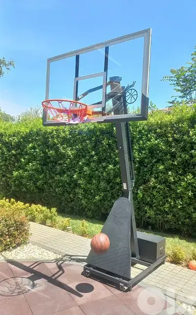 movable basketball hoop (Dunk -  ready )