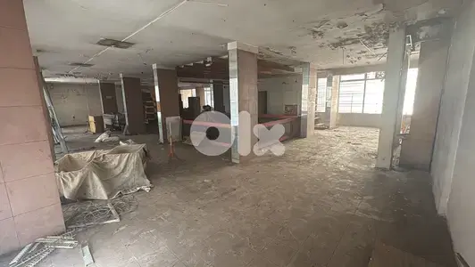 Show room for Rent in Mar-Elias صالة عرض للإيجار في مار إلياس