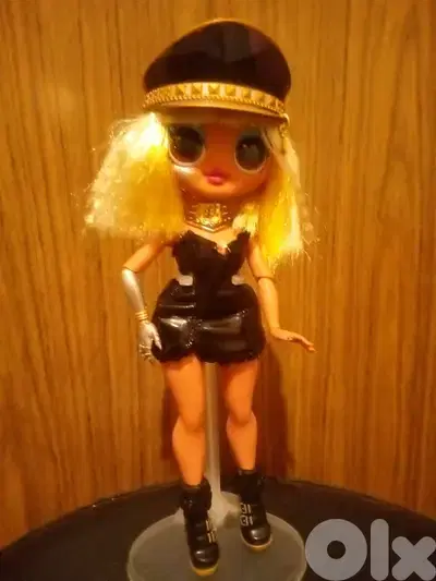 LOL REMIX ROCK SUPER SURPRISE OMG As new dressed doll+Boots+Own Hat=32