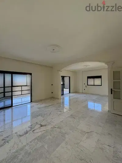4 BEDROOMS APARTMENT IN VERDUN PRIME (280SQ)  , (BT-1135)