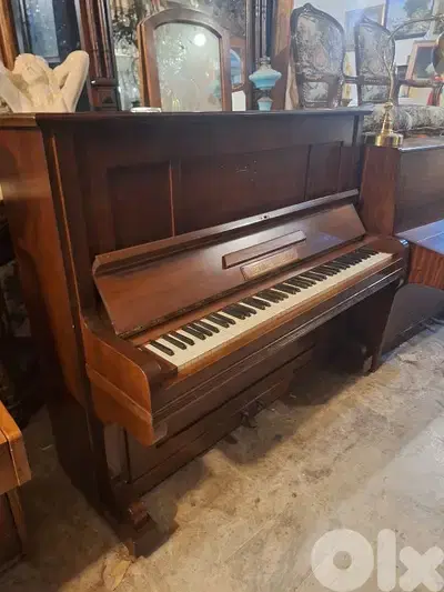 piano Hoffman made in Germany very good condition tuning warranty