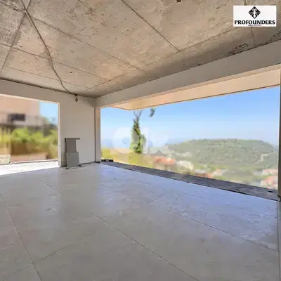 Apartment for Sale in Broummana شقة للبيع في برمانا