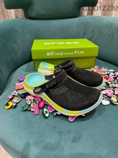 Crocs Women Authentic