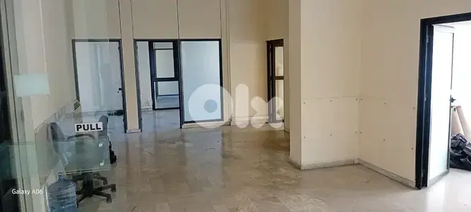 Office for rent in Sin El Fil مكتب للايجار في سن الفيل