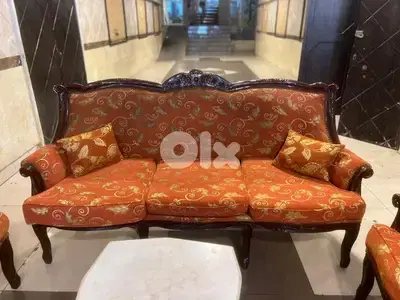 طقم كنبايات ستيل خشب زان ست قطع وطقم طاولات رخام