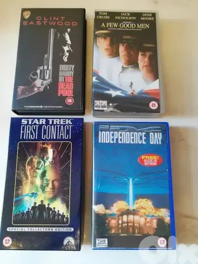 VHS cassettes many titles & genre prices start at 4$