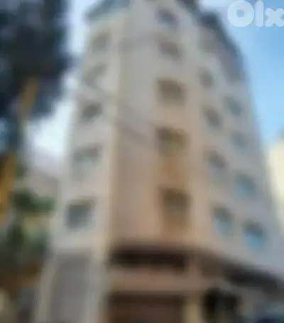 A 1,750 m2 Building 4 sale in Forn el chebak -مبنى للبيع في فرن الشباك