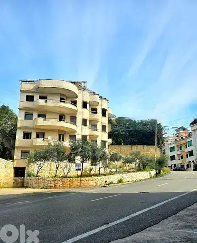 Entire building for sale بناية للبيع في بشامون