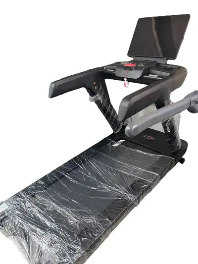 COMMERCIAL MOTORIZED TREADMILL 6 HP AC MOTOR (235 kg)