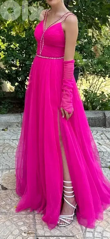 fuxia catwalk dress