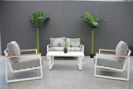outdoor aluminum seat
