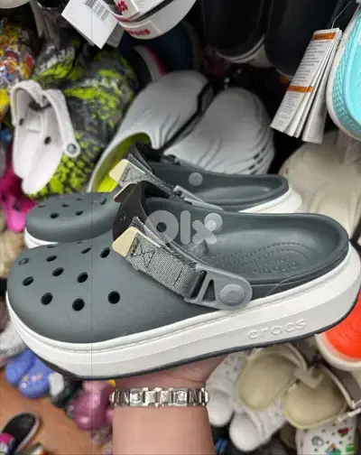 8I-539225 NEW Crocs Full Force