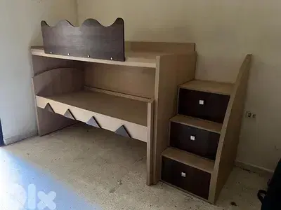 تخت طابقين كتير نظيف