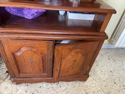 خزانة تلفزيون