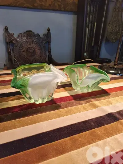 2 murano ashtrays