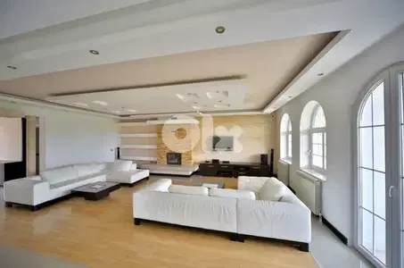 DOWNTOWN PRIME / SEA VIEW , HIGH FLOOR (390SQ) 3 MASTER BEDS (BT-728)
