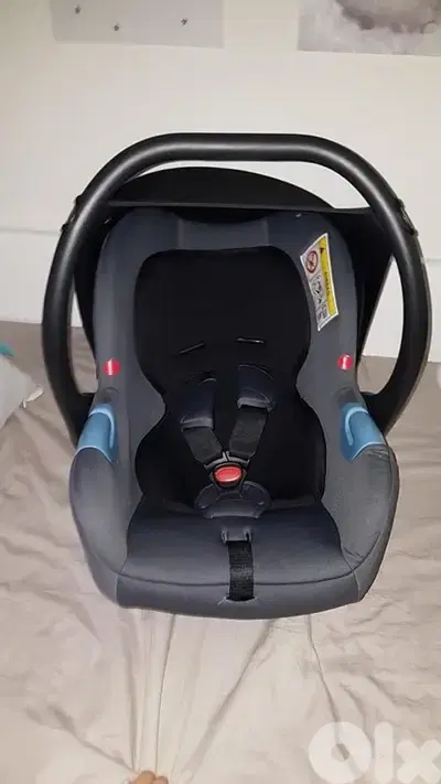 car seat mamas and papa’s