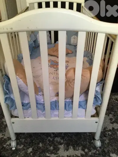 baby bed and mattress made in italy