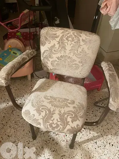 chair كرسي