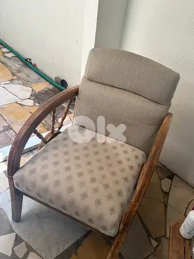 4 vintage couches