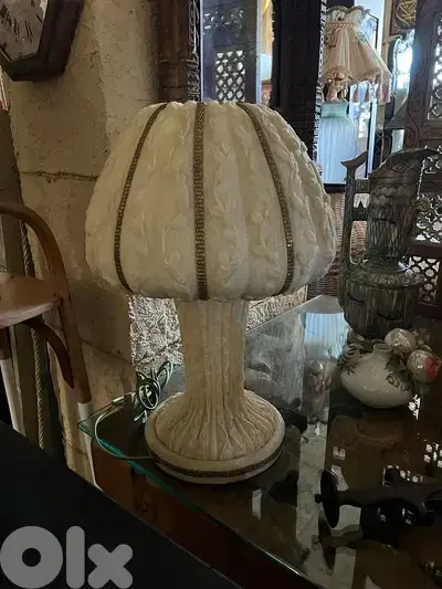 mushroom design globe