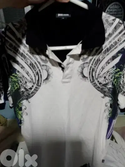 White and black T-shirt.